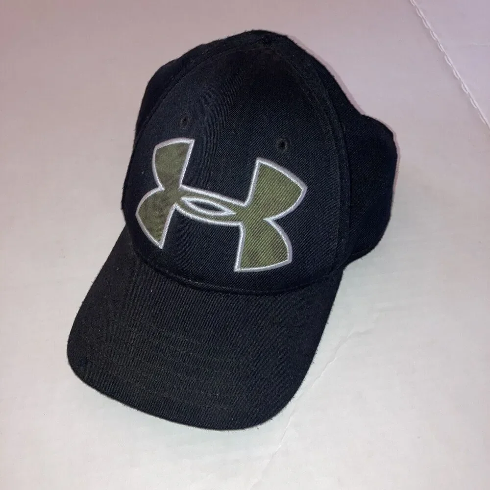 Under Armour Hat Cap Stretch Fitted Small Medium Youth Boys Black W Green Logo